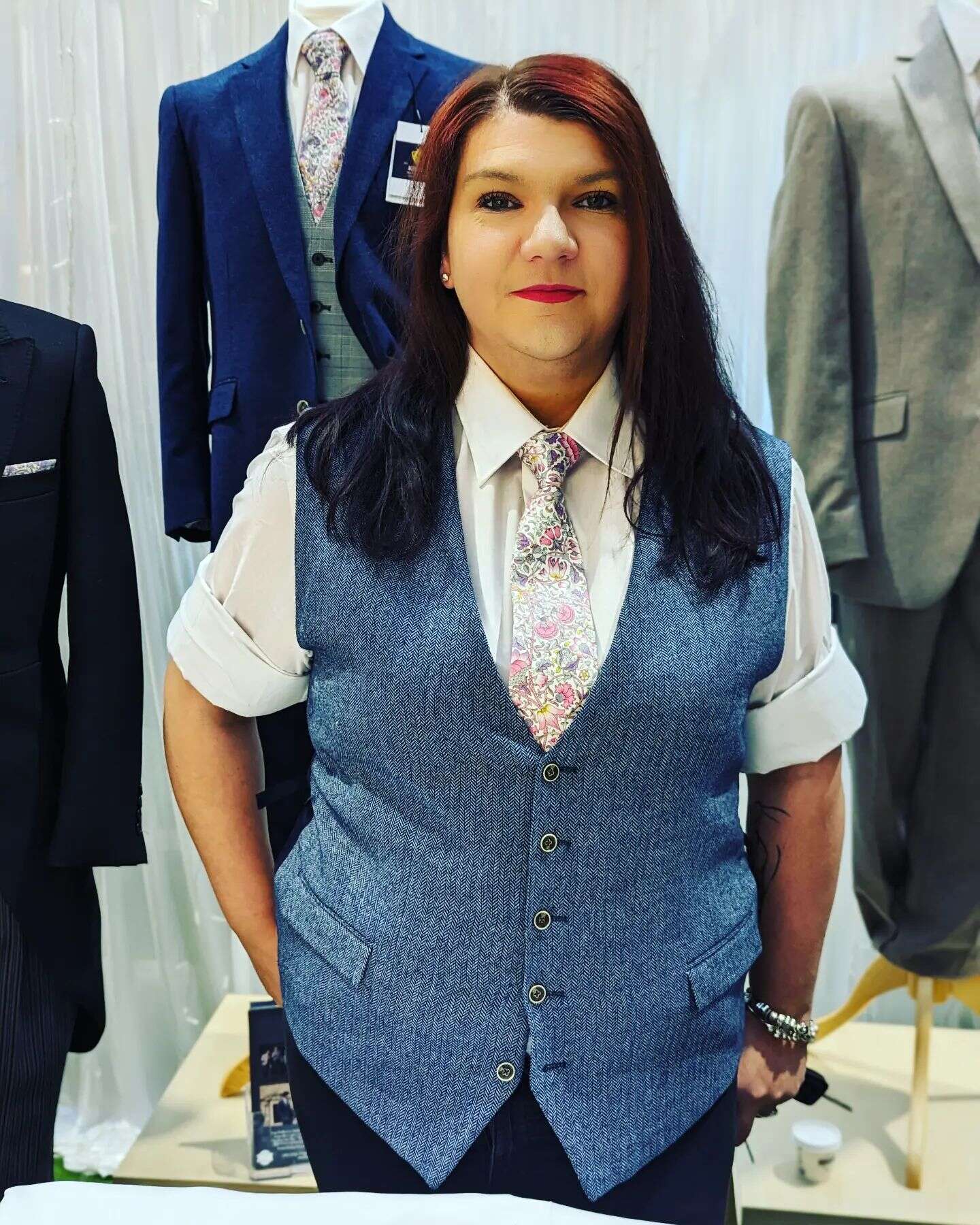 Female Suits - Image 5