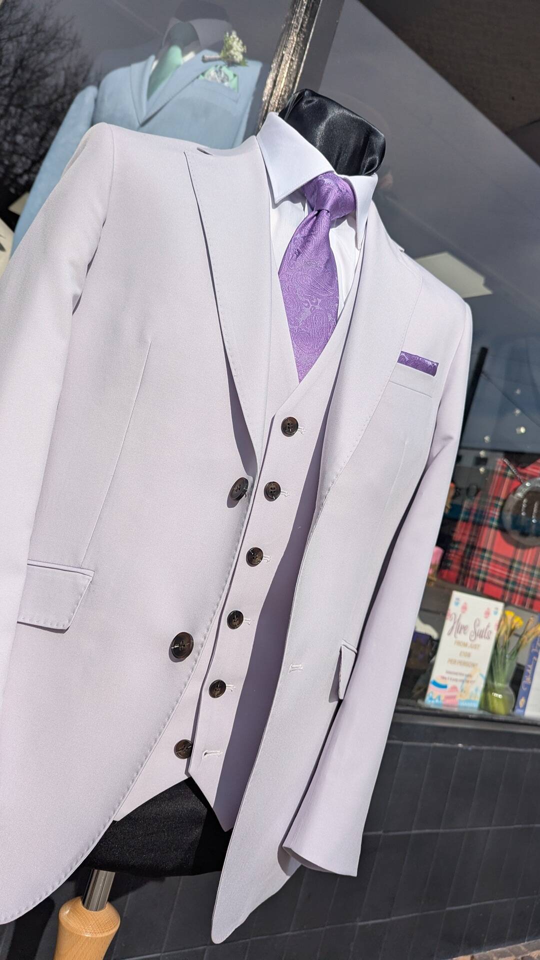 Beckett 3-piece suit - Image 6